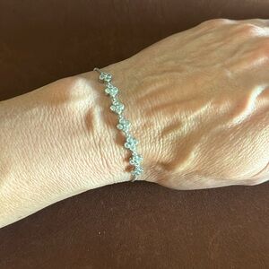 Banana Republic mini-flower diamond-like tennis bracelet - like new condition